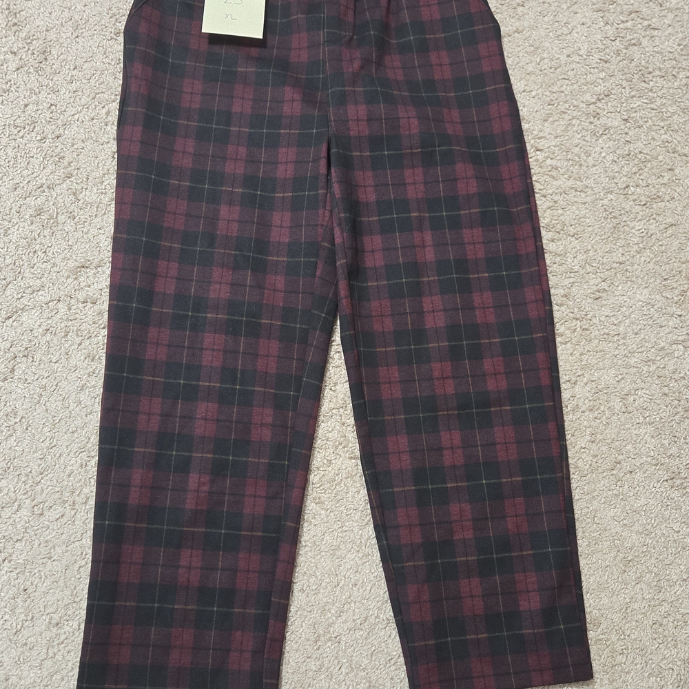 Men's Plaid Pants - Black and Red
